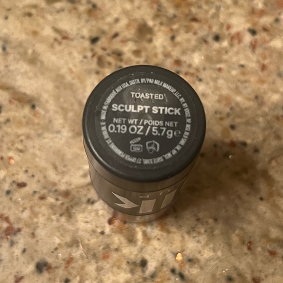 Milk Makeup Sculpt cream contour stick - Picture 3 of 4